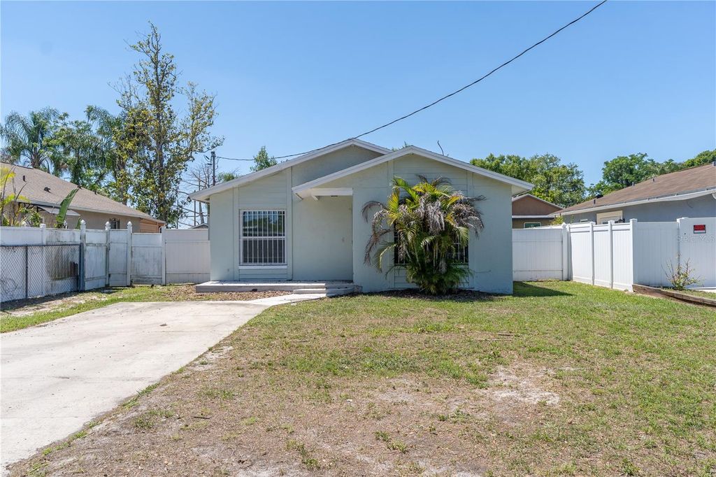 9304 N ELMER STREET, Tampa, FL 33612