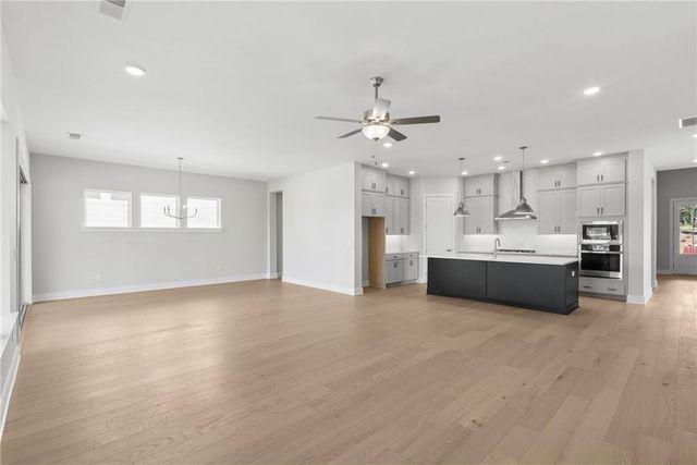 1395 Autumn Lake Drive SW, Gainesville, GA 30504