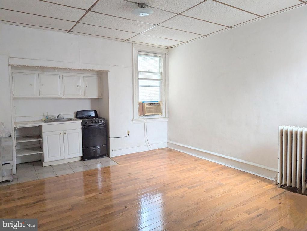 2224 S BROAD ST, Philadelphia, PA 19145