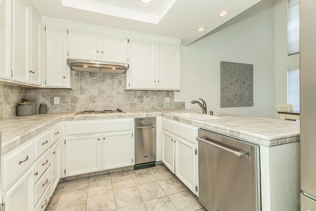 Image 12 of property listing at 315 E Nees #153, Fresno, CA 93720