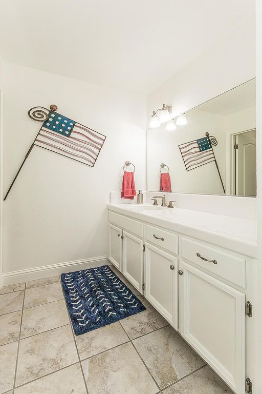 Image 23 of property listing at 315 E Nees #153, Fresno, CA 93720