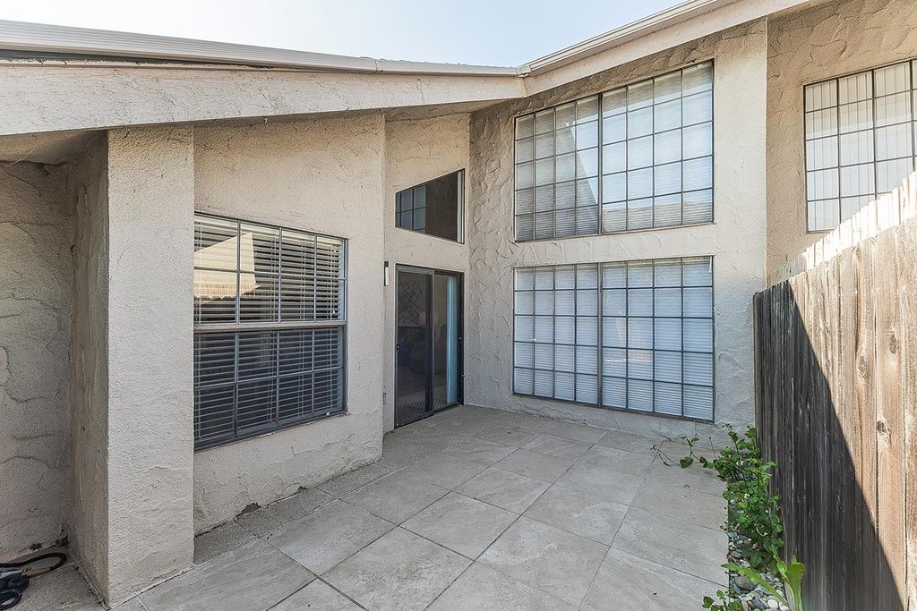 Image 26 of property listing at 315 E Nees #153, Fresno, CA 93720