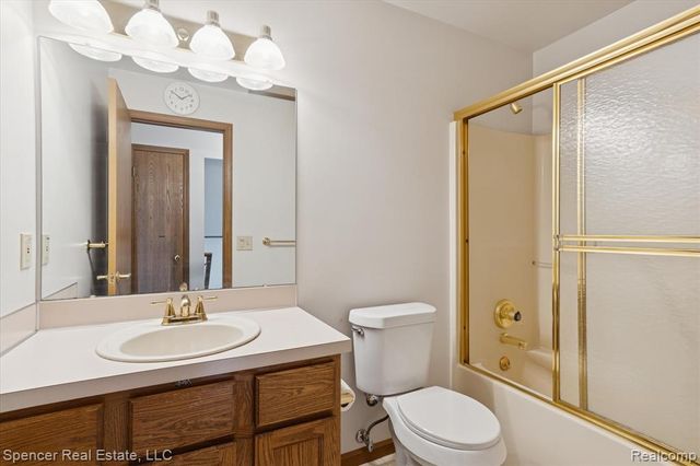 13875 Neal Road, Davisburg, MI 48350