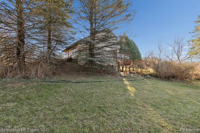 13875 Neal Road, Davisburg, MI 48350