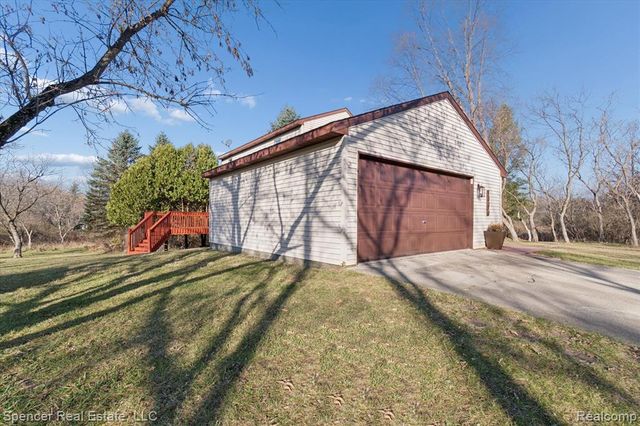 13875 Neal Road, Davisburg, MI 48350