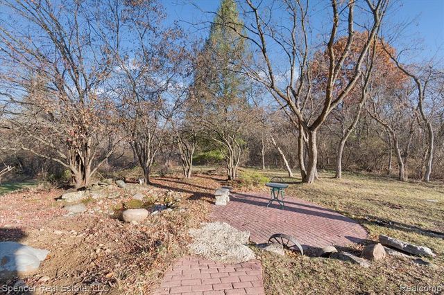 13875 Neal Road, Davisburg, MI 48350