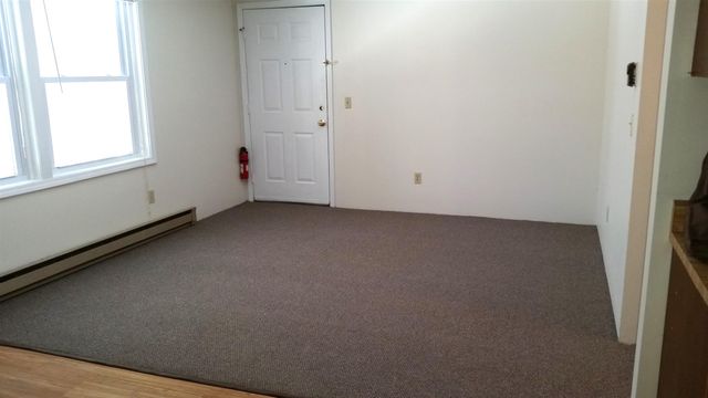 204 Mechanic St Apt 12, Lebanon, NH 03766