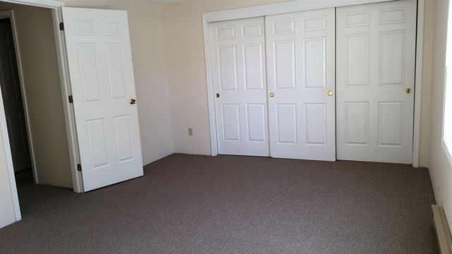 204 Mechanic St Apt 12, Lebanon, NH 03766