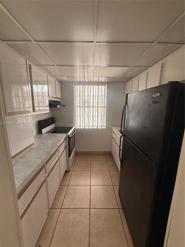 1154 W 35th St 124, Hialeah, FL 33012