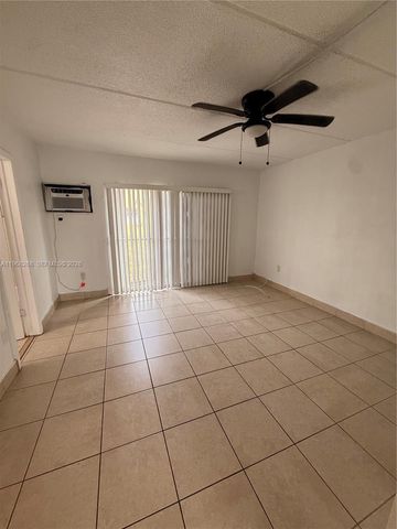 1154 W 35th St 124, Hialeah, FL 33012