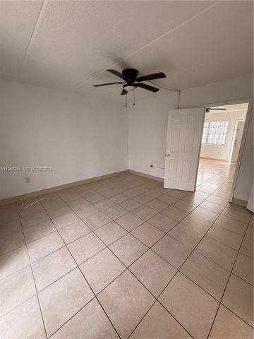 1154 W 35th St 124, Hialeah, FL 33012