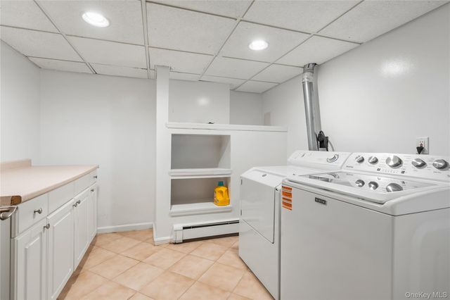 6 Edcris Lane, Huntington, NY 11743