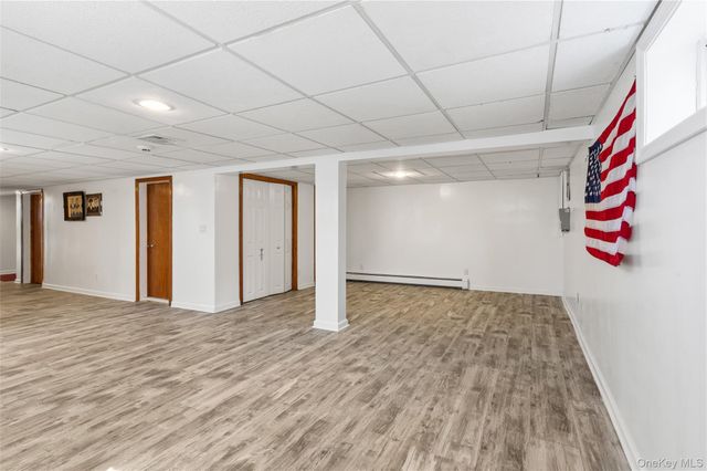 6 Edcris Lane, Huntington, NY 11743