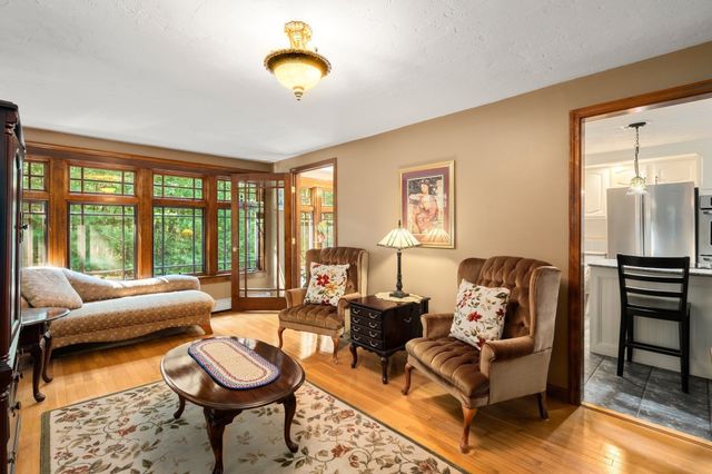 14 Woodview Dr, Lakeville, MA 02347