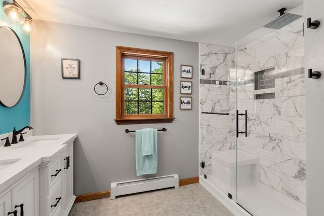 14 Woodview Dr, Lakeville, MA 02347