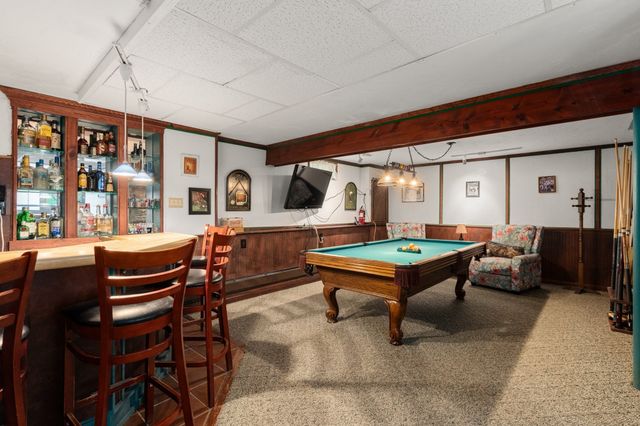 14 Woodview Dr, Lakeville, MA 02347