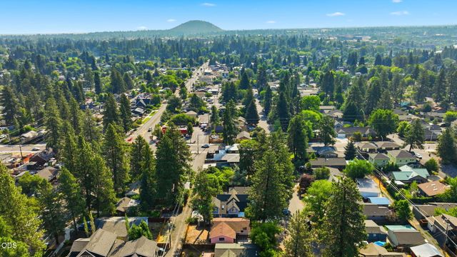 1454 NW Fresno Avenue, Bend, OR 97703