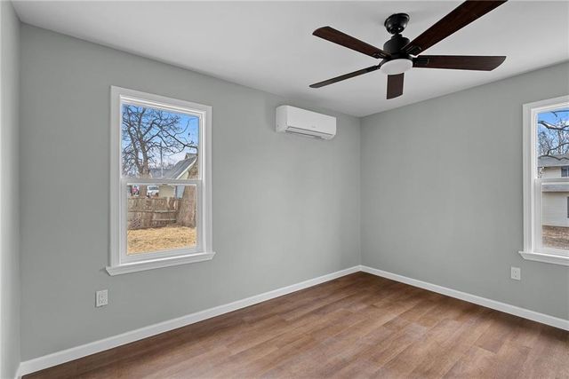 701 West Street, Harrisonville, MO 64701