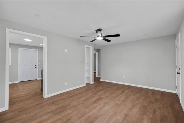 701 West Street, Harrisonville, MO 64701