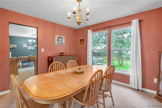 87 Azure Pine Court, Amherst, NY 14228