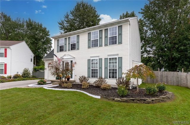 87 Azure Pine Court, Amherst, NY 14228
