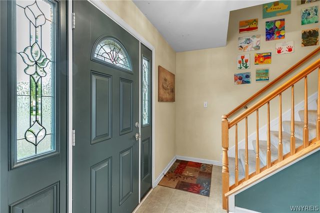 87 Azure Pine Court, Amherst, NY 14228