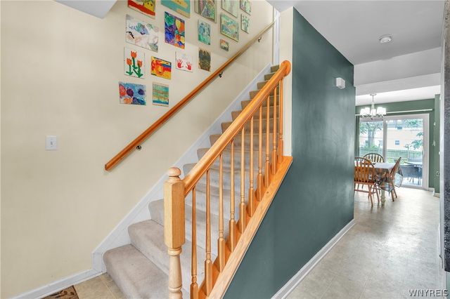 87 Azure Pine Court, Amherst, NY 14228