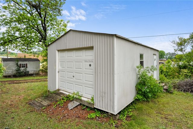 111 Snowden Lane, Anderson, SC 29626