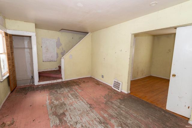 1218 Huey Street, South Bend, IN 46628