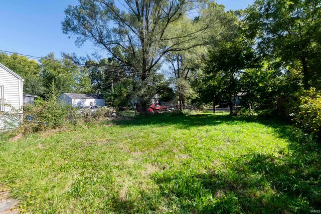 1218 Huey Street, South Bend, IN 46628
