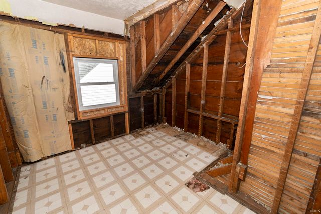 1218 Huey Street, South Bend, IN 46628