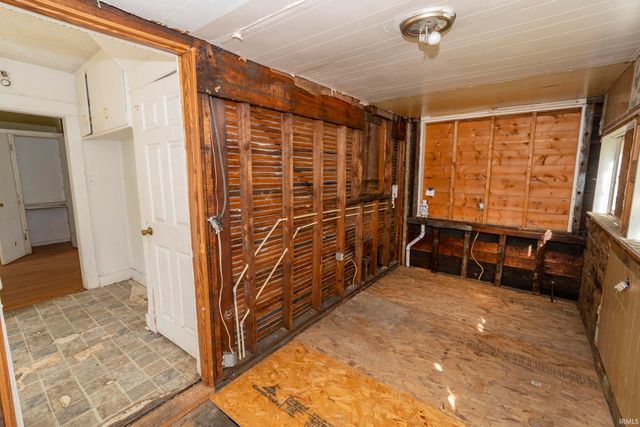 1218 Huey Street, South Bend, IN 46628