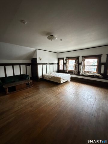 35 Burton Street, Hartford, CT 06112