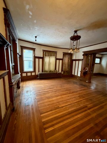 35 Burton Street, Hartford, CT 06112