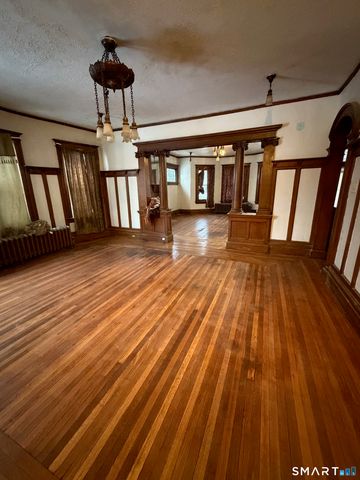 35 Burton Street, Hartford, CT 06112