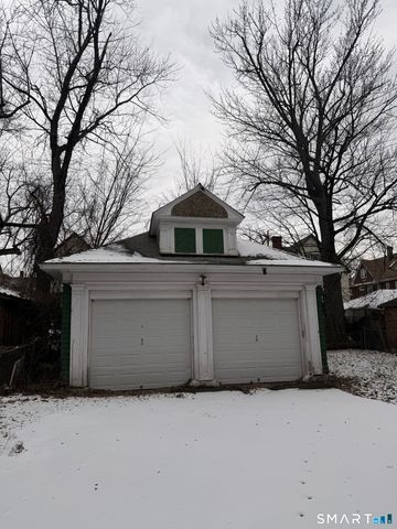 35 Burton Street, Hartford, CT 06112