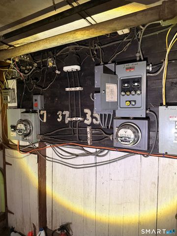 35 Burton Street, Hartford, CT 06112