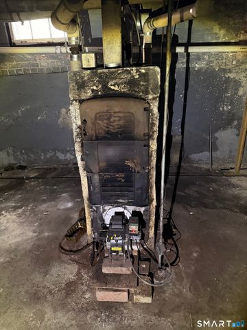 35 Burton Street, Hartford, CT 06112