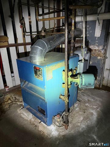 35 Burton Street, Hartford, CT 06112