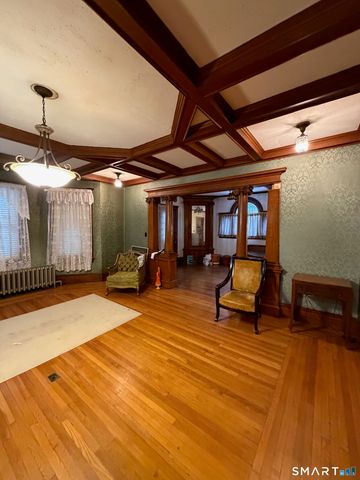 35 Burton Street, Hartford, CT 06112