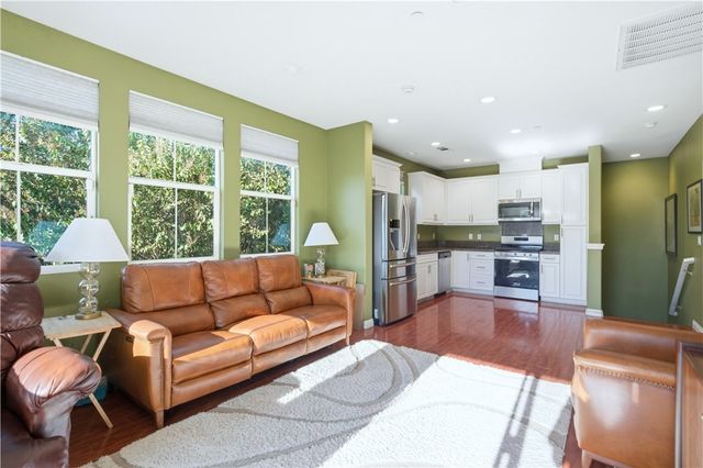 3210 E Yountville Drive 14, Ontario, CA 91761