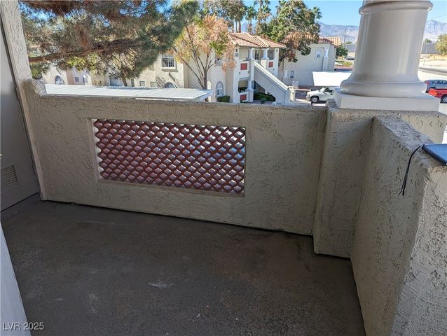 6804 ELM CREEK Drive 204, Las Vegas, NV 89108