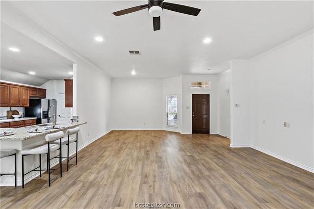 5310 Draycott Court, Bryan, TX 77802