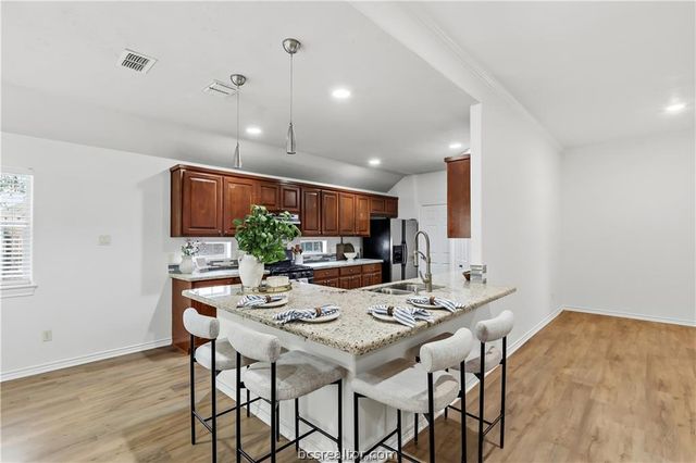 5310 Draycott Court, Bryan, TX 77802