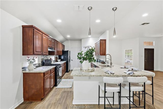 5310 Draycott Court, Bryan, TX 77802