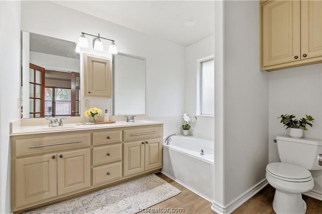 5310 Draycott Court, Bryan, TX 77802