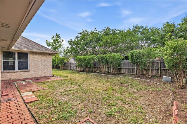 5310 Draycott Court, Bryan, TX 77802