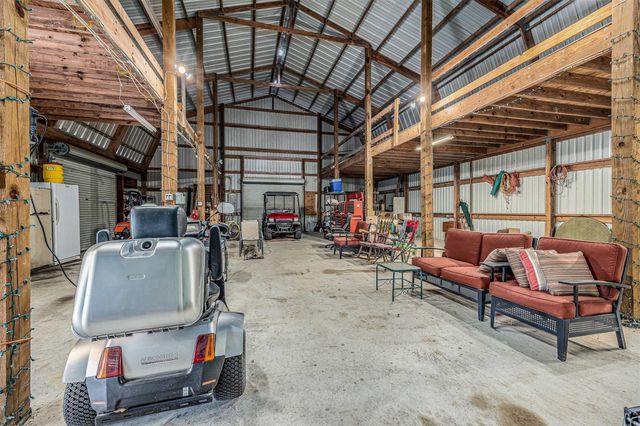 329 Burwell Road, Highlands, TX 77562