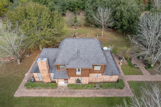 329 Burwell Road, Highlands, TX 77562