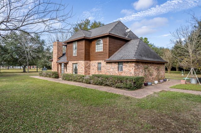329 Burwell Road, Highlands, TX 77562